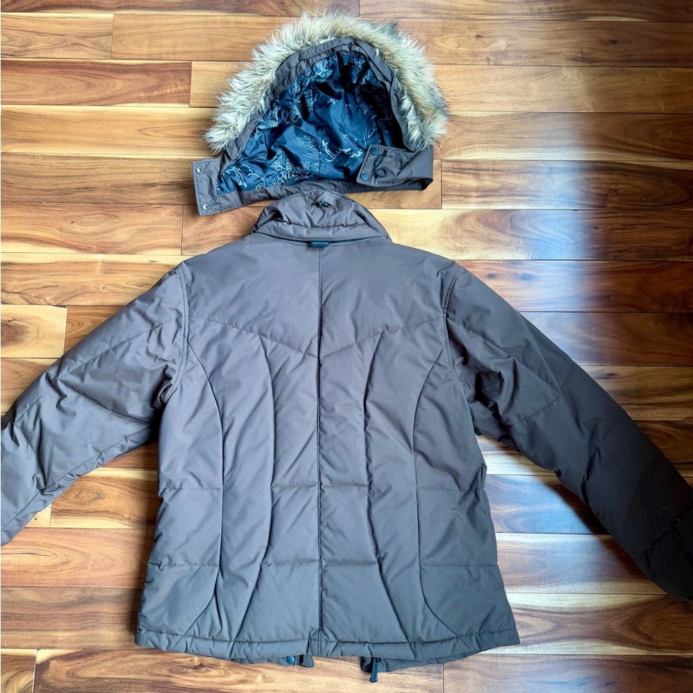 Columbia Women’s Brown Titanium Omni Shield COAT w/ Removable Fur Hood Large - Picture 9 of 9
